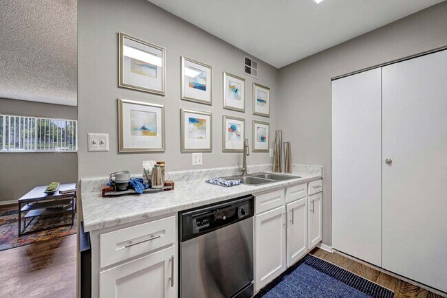 Foto del edificio - Arvada Village Apartment Homes