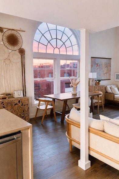 Photo - 217 Essex St Apartment