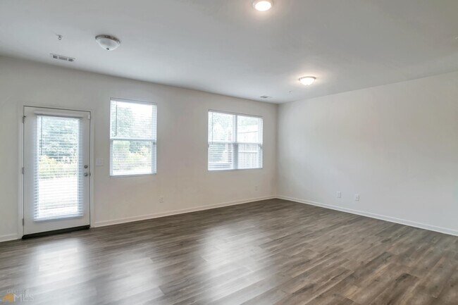Building Photo - 1591 Larkspur Trl