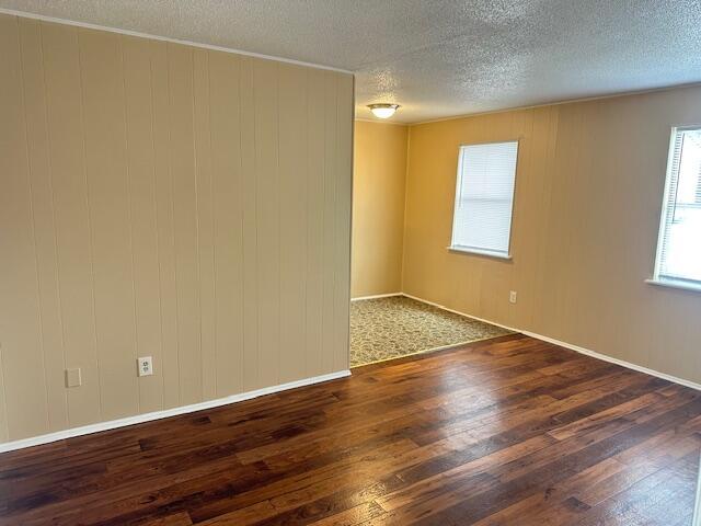 Building Photo - 1375 Village Oaks Cir NW