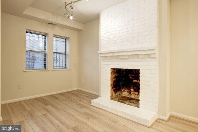 Foto del edificio - 533 Florida Ave NW