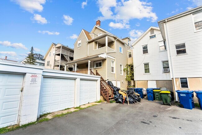 Foto del edificio - 121 N State St