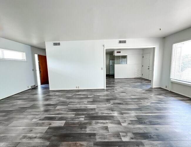 Building Photo - 3405 37th St