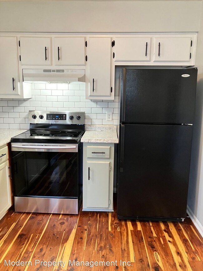 Building Photo - 2 br, 1.5 bath House - 418 Ryne Ct.
