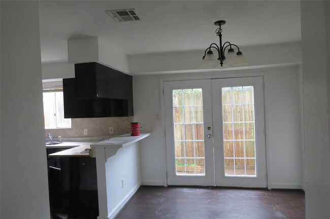Foto del edificio - 1403 Blalock Rd