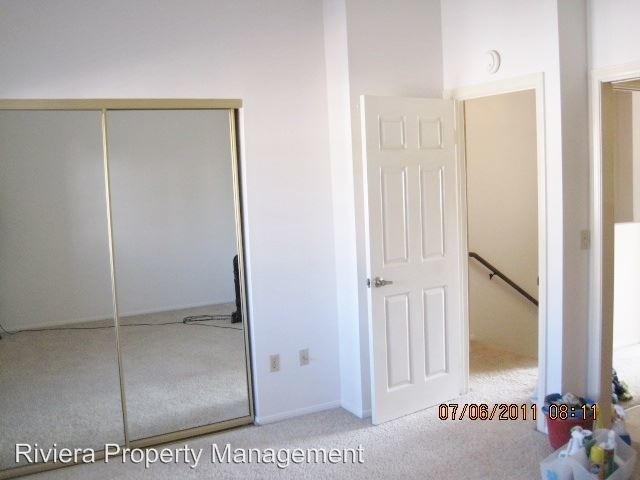 Building Photo - 1369 Pacific Beach Dr