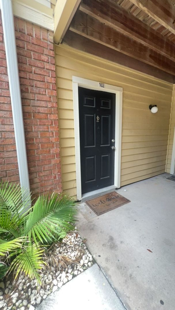 Foto del edificio - Come see this 1 bedroom, 1 bath condo for rent in Central Tampa!
