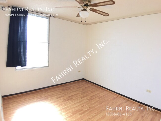 Building Photo - recently remolded 2 bedroom in the harbor ...