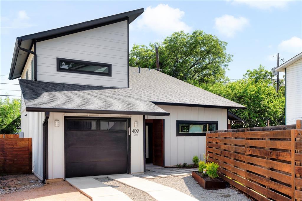 Foto principal - 409 W 55th 1/2 St