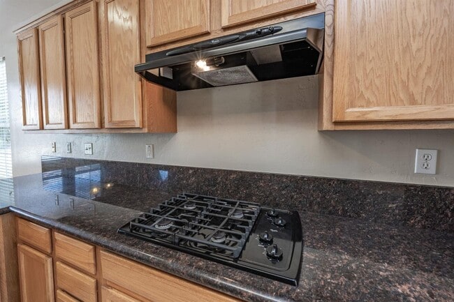 Foto del edificio - Beautifully Updated North Clovis 3/3