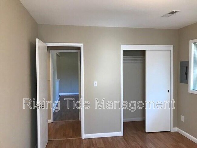 Foto del edificio - 224 Tucker Ave