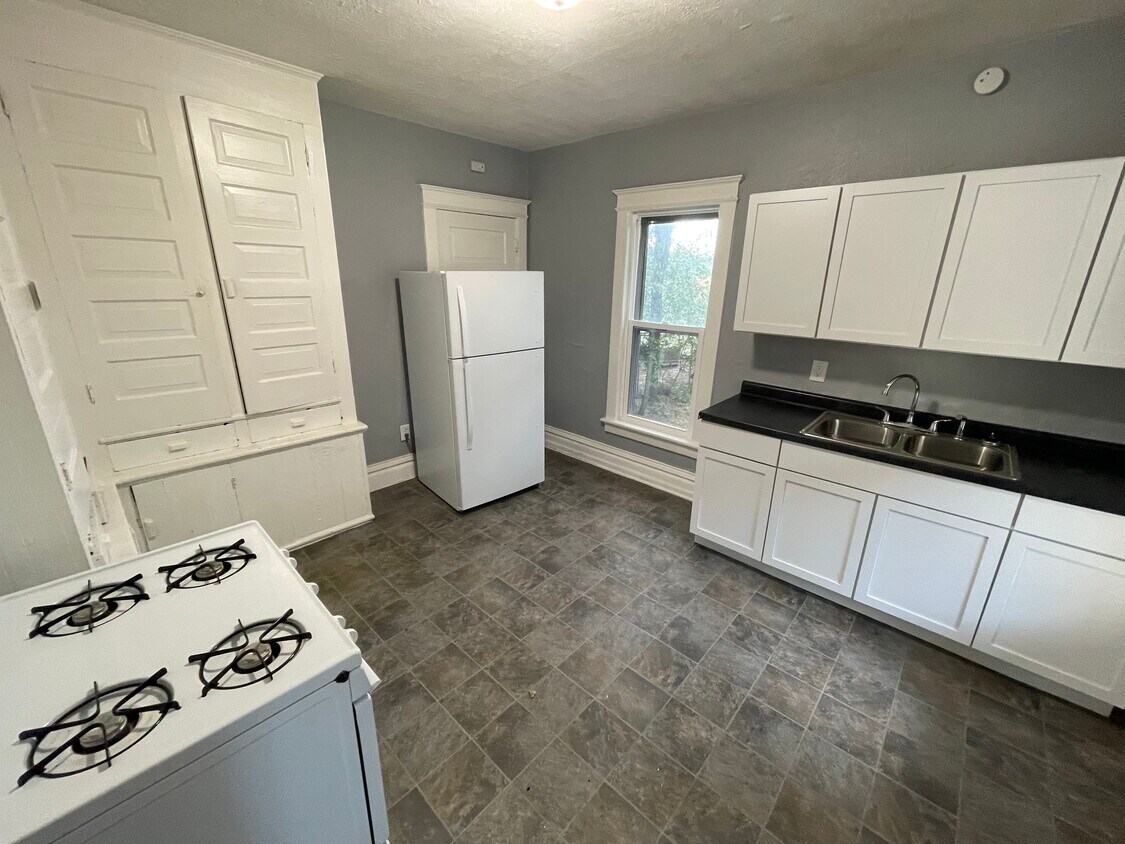 Foto principal - 1051 6th St