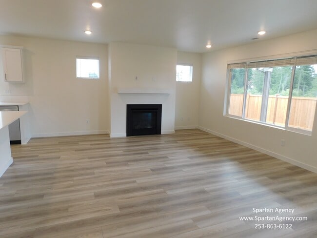 Foto del edificio - 12628 173rd Ave E