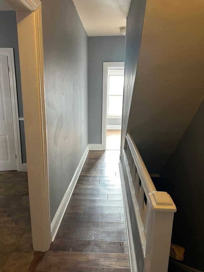 Foto del edificio - 809 Columbia Ave