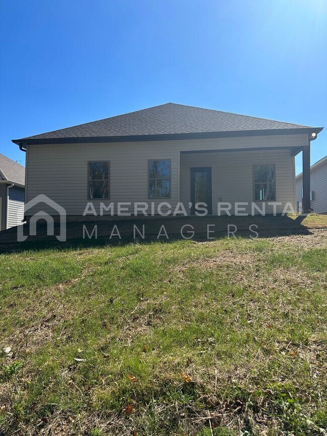 Foto del edificio - Home for Rent in Bessemer, AL!!! View with...