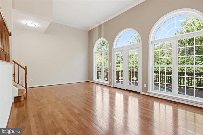 Foto del edificio - 21824 Ladyslipper Sq