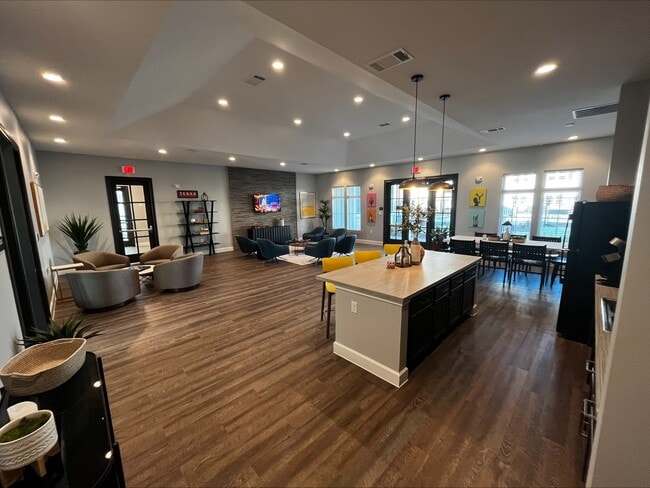 Casa club con cocina completa - Denton Grove