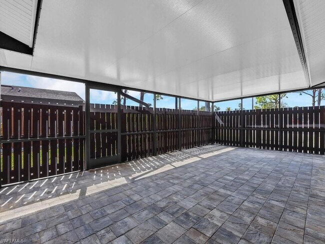 Foto del edificio - 5620 Foxlake Dr