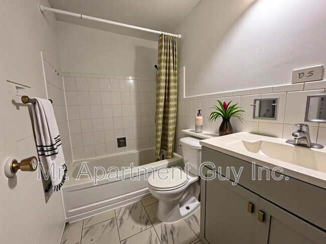 Photo du bâtiment - 37 Wellington St S