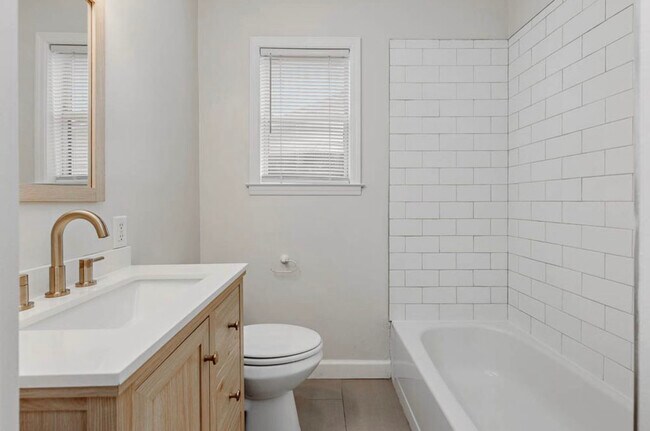 Foto del edificio - 5319 Attleboro St