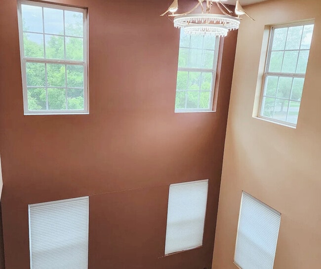 Building Photo - 1157 Goldfinch Ave