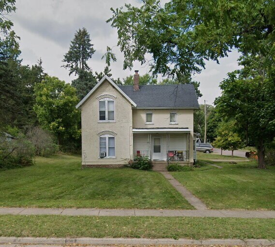 Foto principal - 2 Bedroom, 1 Bathroom Duplex