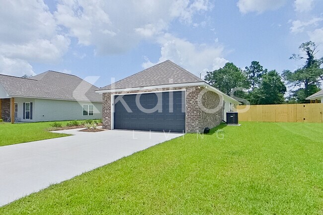 Foto del edificio - 13739 Pinyon Dr