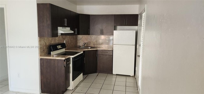 Foto del edificio - 1333 NW 15th St