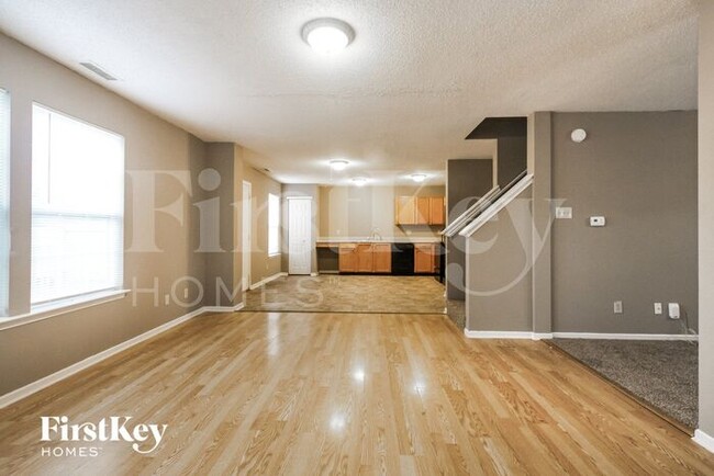 Foto del edificio - 2315 Summerwood Ln