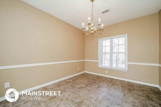 Building Photo - 557 Ivey Way SE