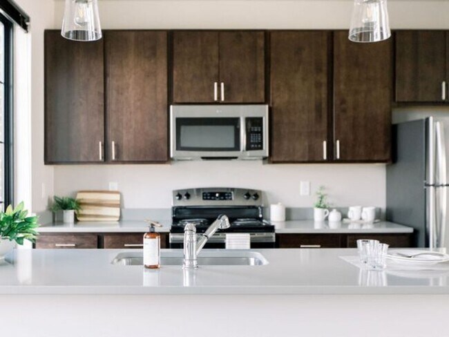 Building Photo - District Brownstones