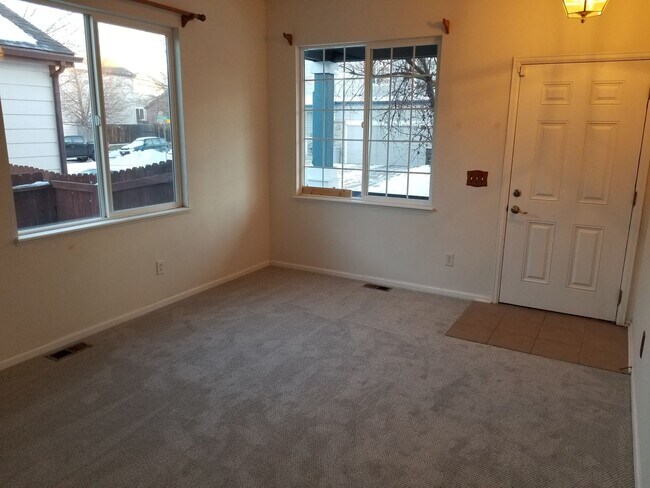 Building Photo - Stunning home for Rent on Riverbay GR