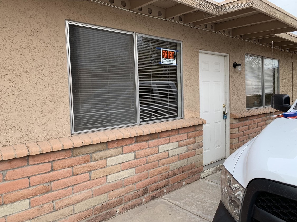 Primary Photo - 3609 E Glenn St