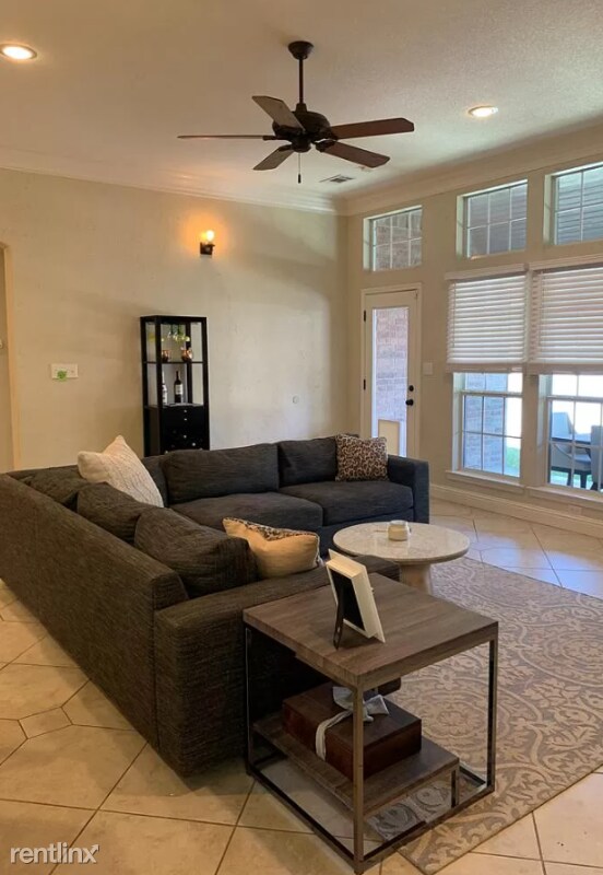 Building Photo - 3 br, 2 bath House - 5405 Los Patios Dr.