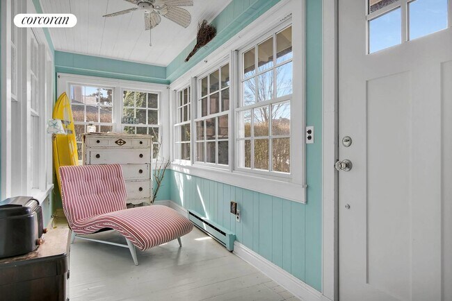 Building Photo - 26 Henry St