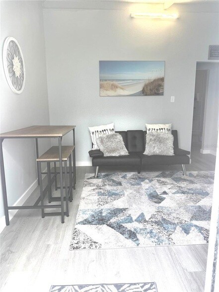 Foto del edificio - 5829 12th St