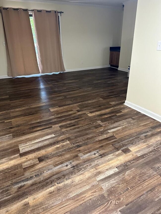 Foto del edificio - 616 Barrington Hills Dr