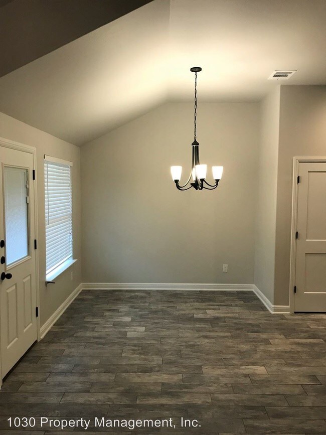 Foto del edificio - 109 S General Bruce Dr