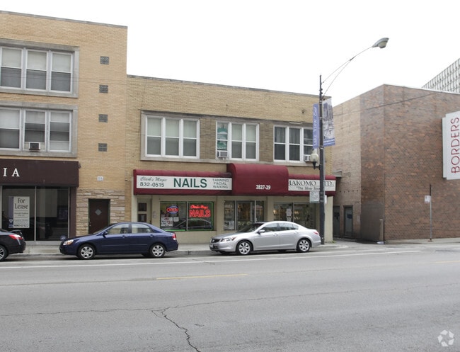 Building Photo - 2827-2829 N Clark St
