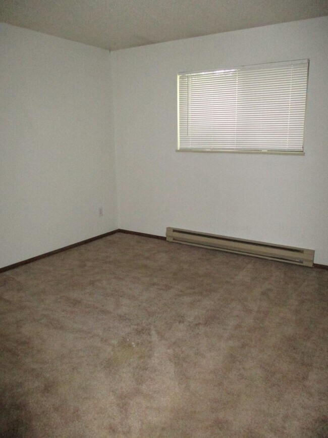 Building Photo - 2 br, 1 bath House - 2343 Greeley Drive