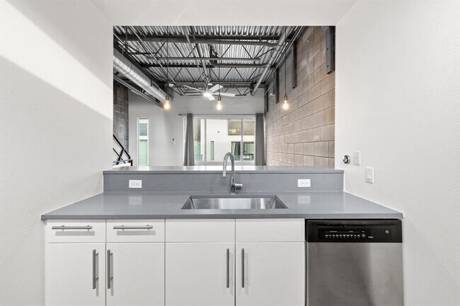 Building Photo - 4801 S Congress Ave