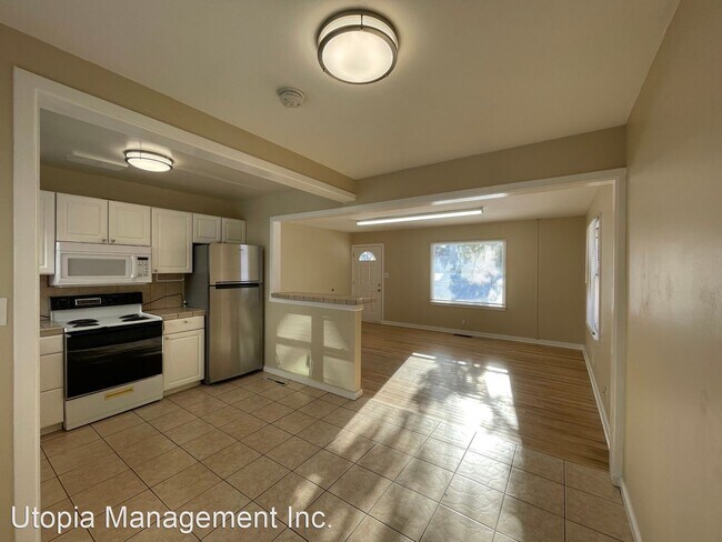 Foto del edificio - 3 br, 2 bath House - 1430 Hillside Drive