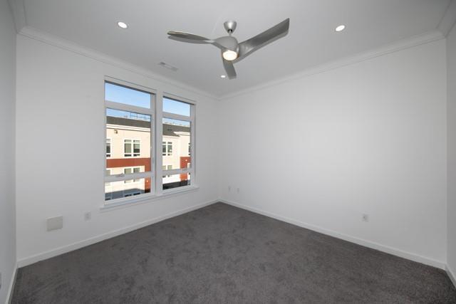 Building Photo - 119 Searing Ave