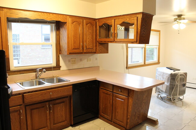 Foto del edificio - 7355 N Waukegan Rd