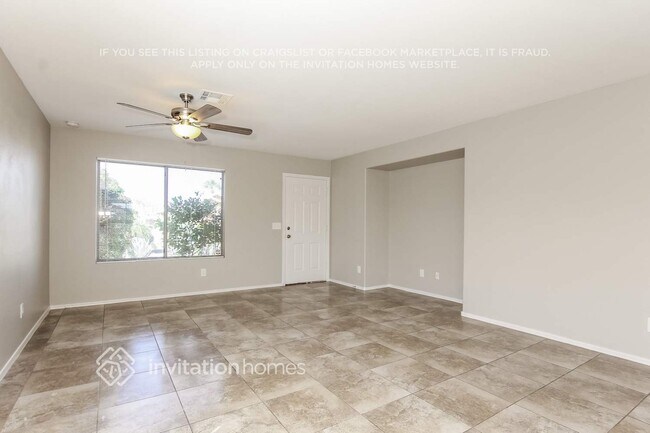 Foto del edificio - 15937 W Elm St