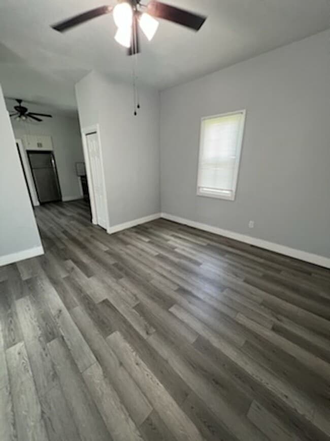 Building Photo - Spacious 1 Bedroom 1 Bathroom House in Madisonville, KY