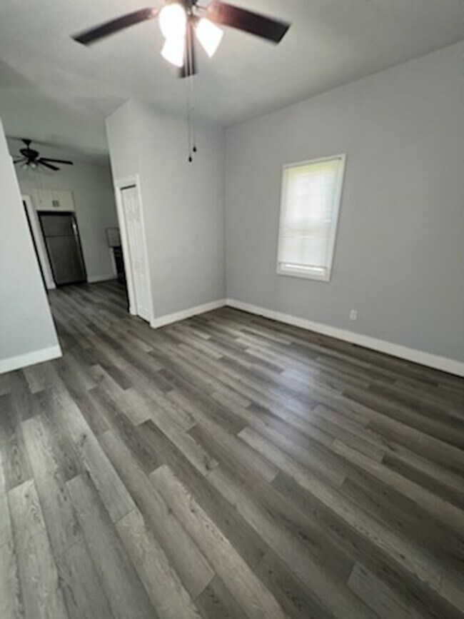 Foto del edificio - Spacious 1 Bedroom 1 Bathroom House in Madisonville, KY