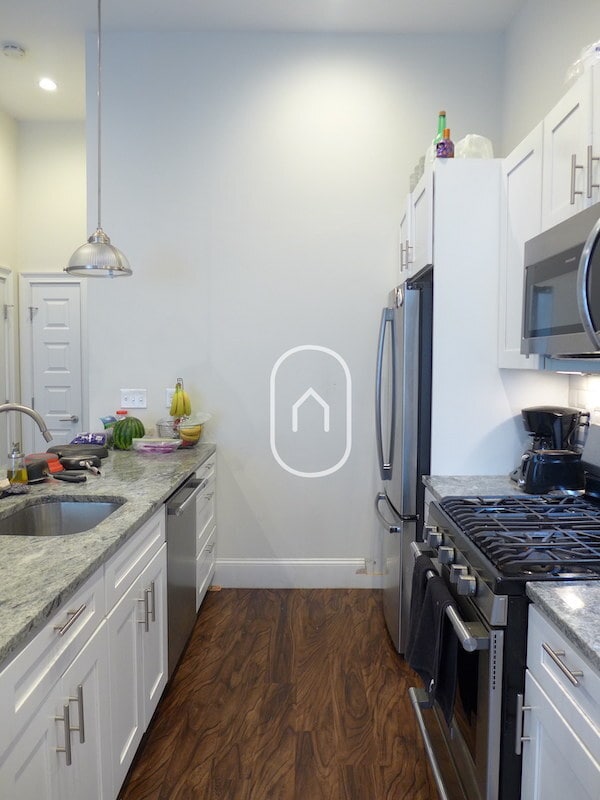 Foto del edificio - 1884 Washington St