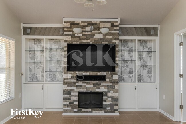 Foto del edificio - 9728 Highland Ridge Dr