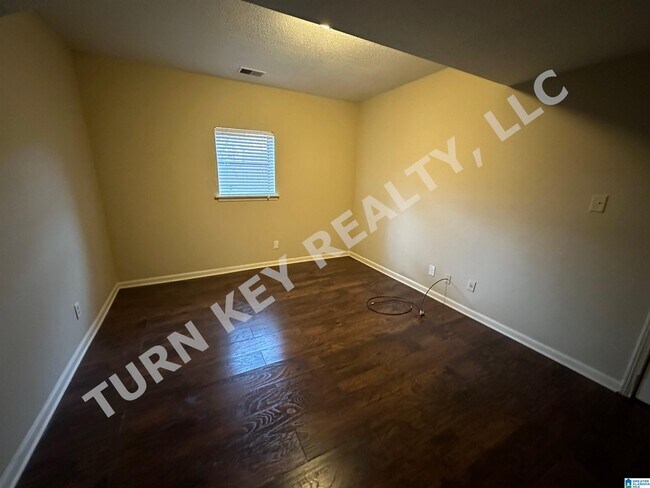 Building Photo - 3113 Cobblestone Dr